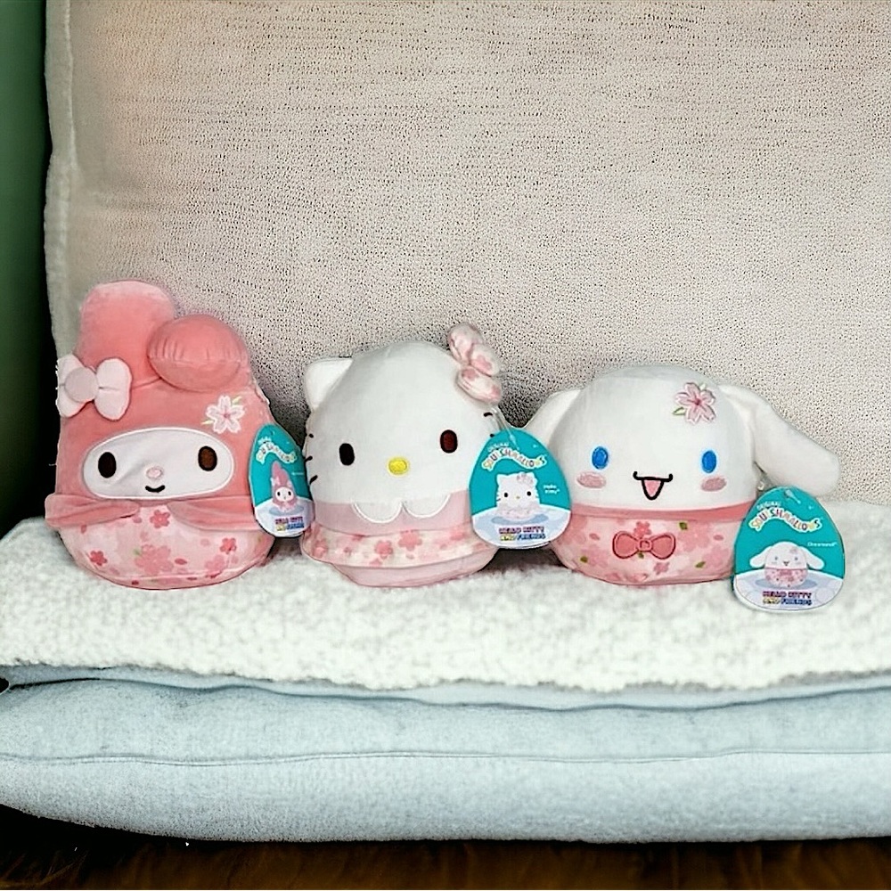 Hello Kitty Squishmallows Spring Cherry Blossom Set 🎀